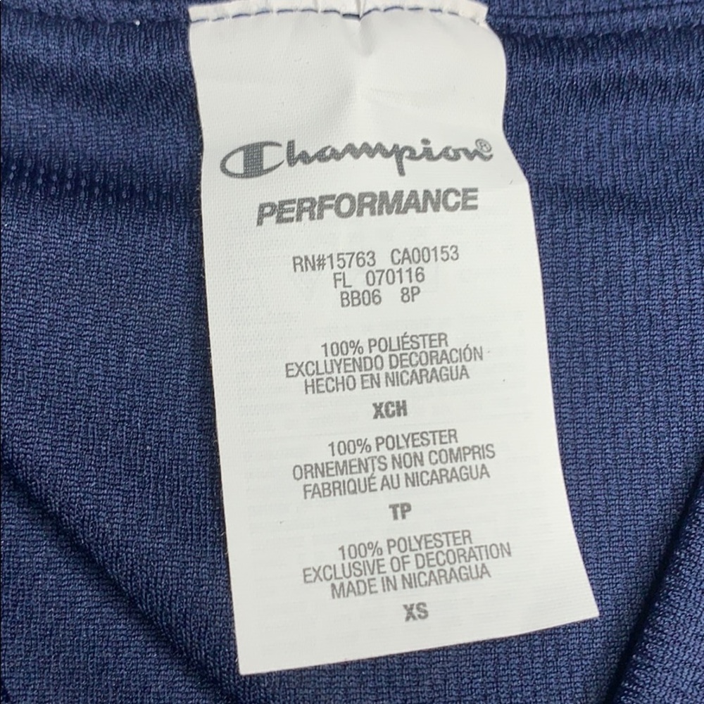 Champion - Picture 3 of 4
